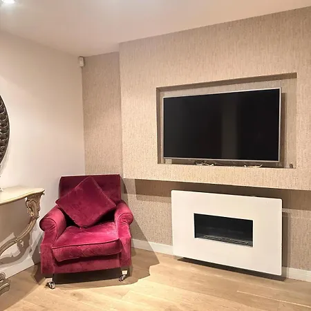 Spacious Central London Flat - 2Bhk Exterior photo