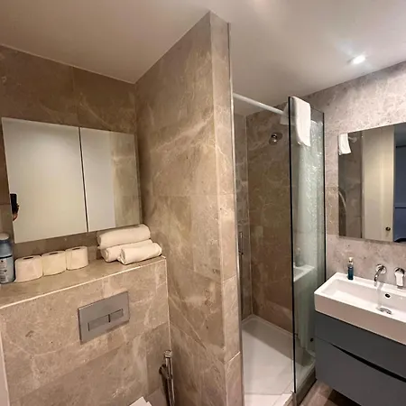Spacious Central London Flat - 2Bhk Exterior photo