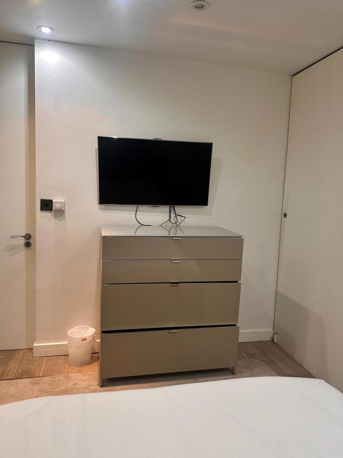 Apartamento Spacious Flat - 2bhk